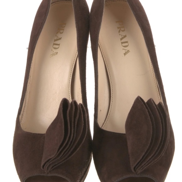 Prada Suede Pumps - Picture 3 of 5